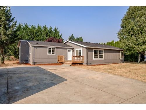 32804 Filly Ln, Estacada, OR 97023-8404