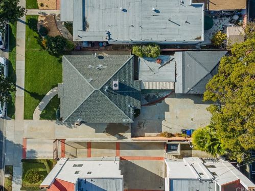 645 Ivy St, Glendale CA  91204-1027 exterior