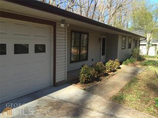 1139 Timberland Dr, Lilburn, GA 30047-4237