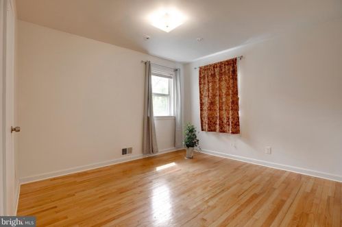 7321 Lamar Dr, Springfield VA  exterior