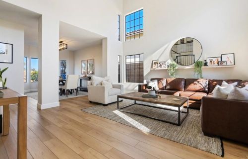 1938 White Birch Dr, Vista CA  92081-7316 exterior