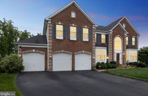 2955 Spotted Eagle Ct, Woodbridge, VA 22191-6115