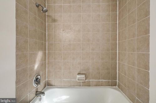 8902 Albert Stewart Ln, Silver Spring MD 20910-1949 exterior