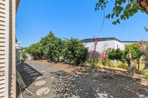 718 Sycamore Ave, Vista CA  92083-7937 exterior