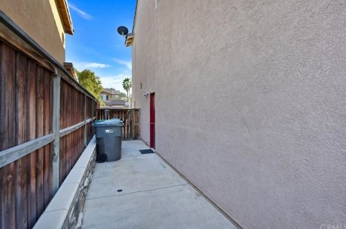 12372 Brianwood Dr, Riverside CA 92503-6754 exterior