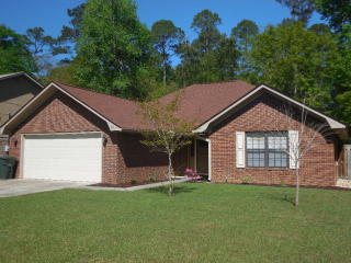 917 Primrose Ln, Hinesville, GA 31313-1047