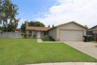 746 Clemens Ct, Ripon, CA 95366-3217