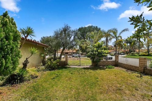 16350 Rancho Escondido Dr, Riverside CA  92506-5816 exterior