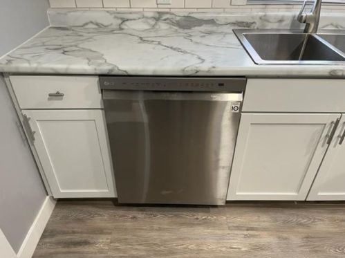 1040 43 Ave, Gary IN 46409-2218 exterior