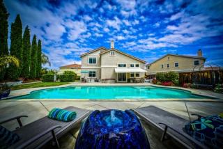 824 Riviera Ct, Los Angeles, CA 94513-5092