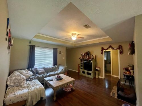2700 Allen Rdg Dr, Bryan TX  77802-1769 exterior