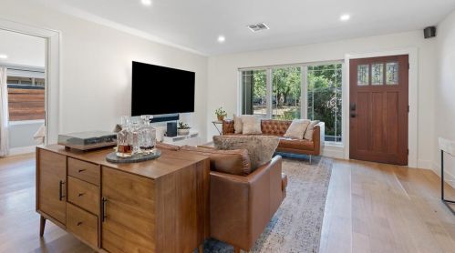 5101 Creekline Dr, Austin TX  78745-2227 exterior