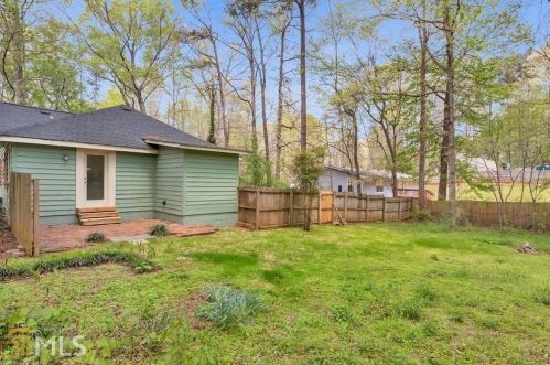 180 Scott Blvd, Stockbridge GA 30281-3855 exterior