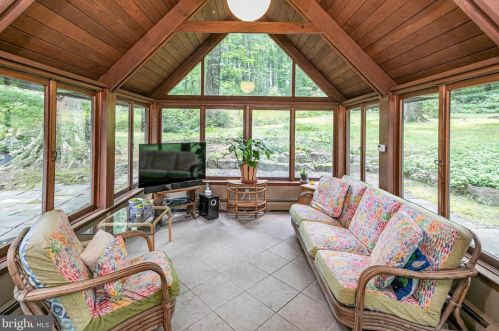 348 Cherry Valley Rd, Princeton NJ  08540-7600 exterior
