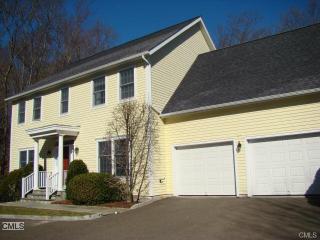 14 Crowne Pond Ln, Wilton CT  06897-3029 exterior