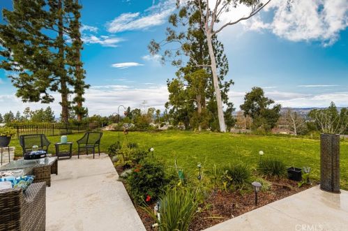 6421 Calle Del Norte, Anaheim CA  92807-4203 exterior