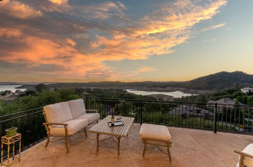1240 Clearview Dr, Folsom, CA 95762-3640