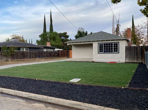 1065 Julian St, Turlock, CA 95380-3817