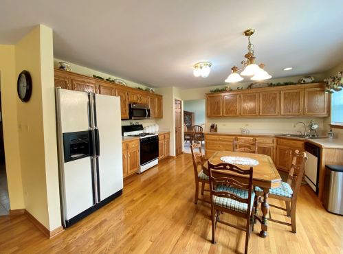 1861 Eagle Cir, Mokena, IL 60451-3844