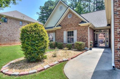 95 Riverstone Dr, Porterdale, GA 30014-5032