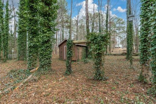 3940 Woodland Cir, Conyers GA  30013-3057 exterior