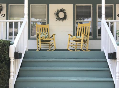 50 John St, Tinton Falls, NJ 07701-2338