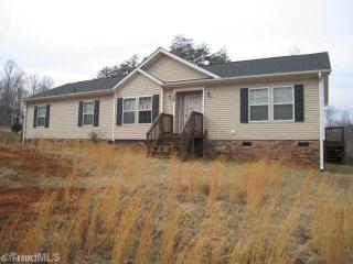 1075 Shady Ln, Pinnacle, NC 27043-8531
