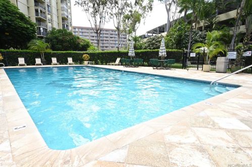 3161 Ala Ilima St, Honolulu HI  96818-3055 exterior