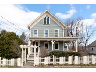 84 Court St, Dover, NH 03820-4148
