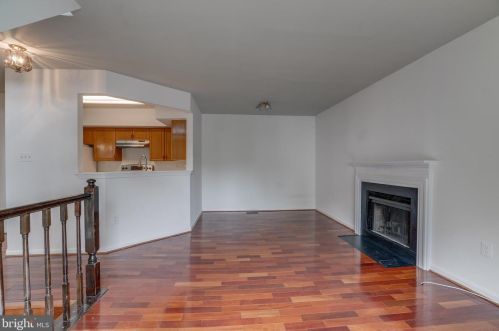 10238 Faire Commons Ct, Springfield VA  22015-2857 exterior
