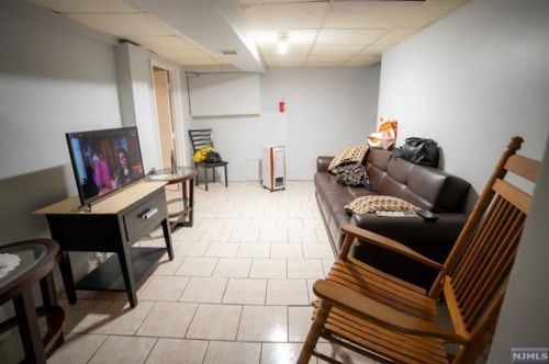 255 16th St, Paterson NJ exterior