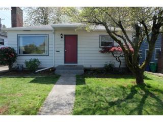 4236 Holgate Blvd, Portland OR  97206-4118 exterior