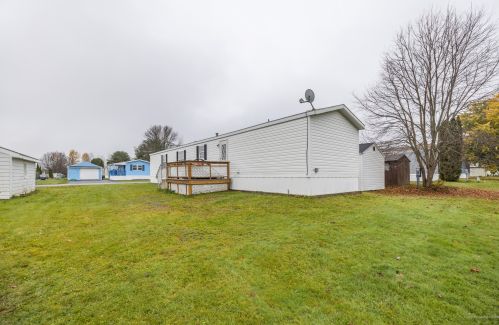 4 Mark St, Poland, ME 04274-5634