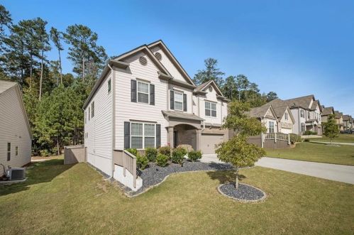 537 Jadetree Ln, Atlanta, GA 30349-7623