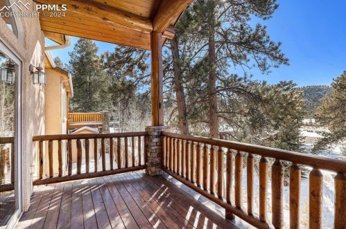 130 Elk Grove Ln, Woodland Park CO 80863-9158 exterior