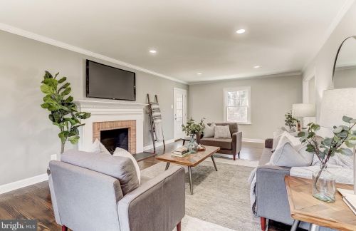 17 Ashcroft Ct, Arnold MD 21012-2406 exterior