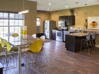 1890 Lennox St, Olathe KS  66061-5193 exterior