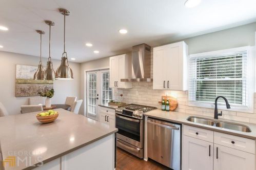 2757 Eaton Pl, Atlanta GA  30341-3915 exterior