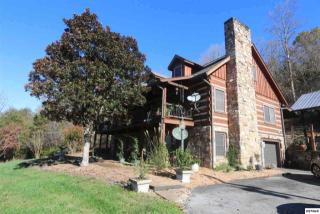 1748 Ambrose Ln, Dandridge, TN 37725-5831