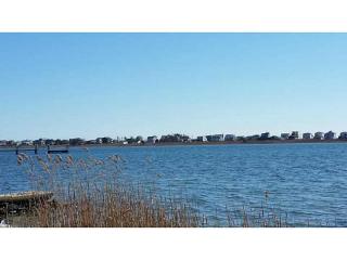 26 Harbor Dr, Westerly, RI 02891-3625