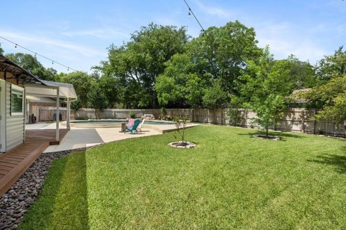 12402 Burlywood Trl, Austin TX  78750-1105 exterior