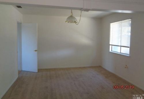 1571 California Dr, Vacaville, CA 95687-6510