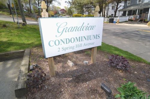2 Spring Hill Ave, Norwalk CT  06850-3030 exterior