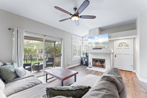 537 Hollydale Ln, Anaheim CA  92808-1931 exterior