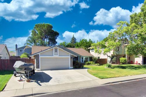 654 Whitestag Way, Vacaville, CA 95687-7344