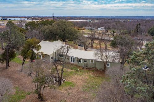 7716 Chapin Rd, Fort Worth TX  76116-6604 exterior