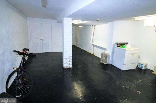 704 Chelten Ave, Philadelphia PA  19126-3712 exterior