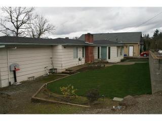 1054 Grandview Dr, Roseburg, OR 97470-2151
