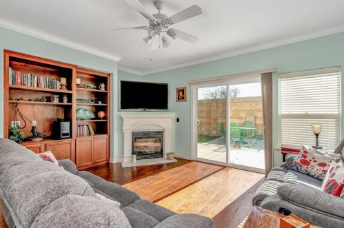 3003 La Vina Cir, Los Banos CA  93635-9497 exterior