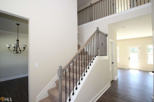 143 Waterford Dr, Jackson, GA 30233-4311